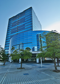 横浜事業所の北側外観写真